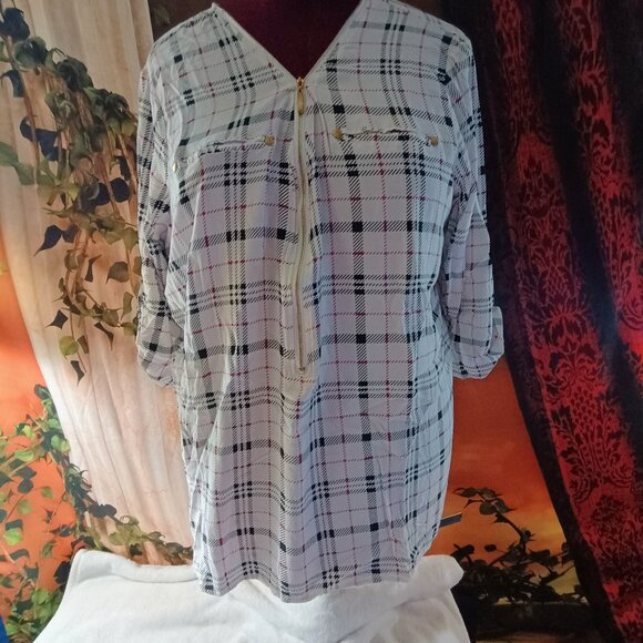 EUC: Miss Lili Sze 2X Whie Plaid Zip-Front Top - Picture 1 of 4